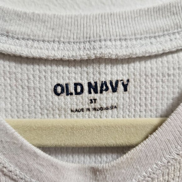 Old Navy boys White thermal size 3T **play condition** - Picture 5 of 5